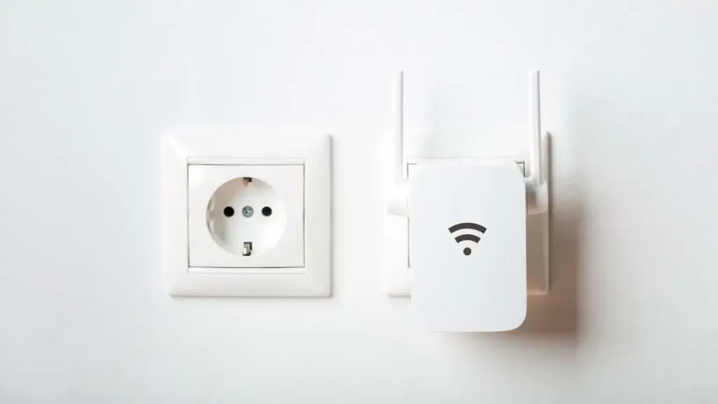 Using a repeater, extender, PLC or WiFi mesh helps to improve WiFi coverage in the home